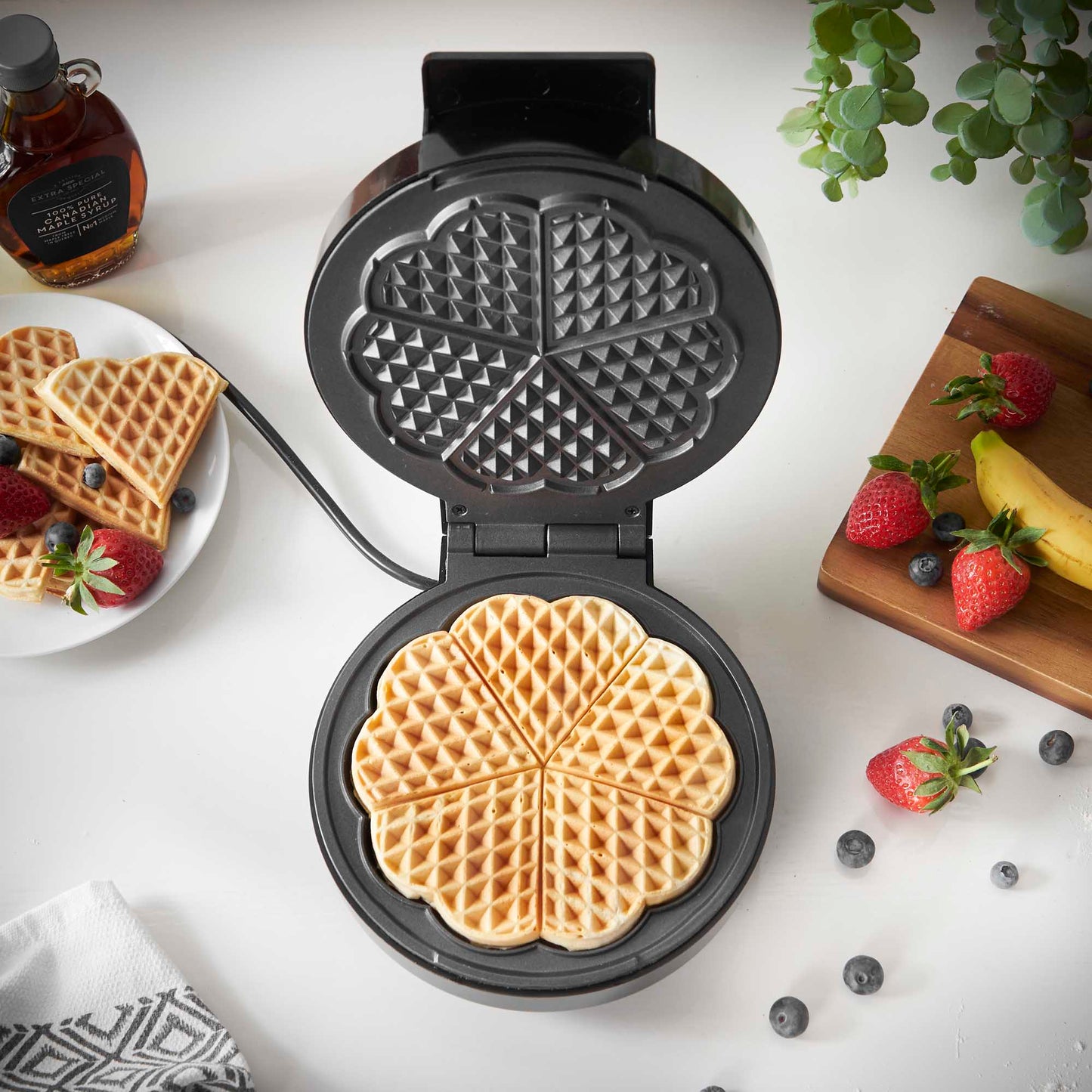 Lewis's Round Waffle Maker