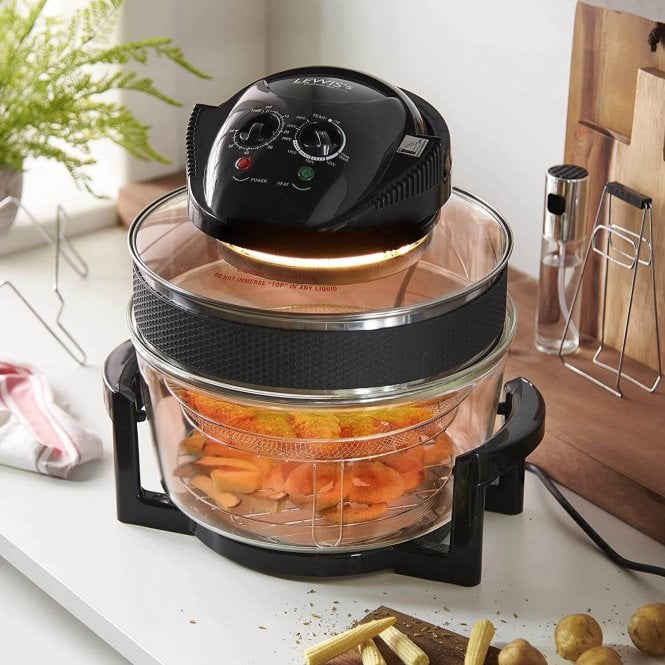 Halogen air outlet fryer oven